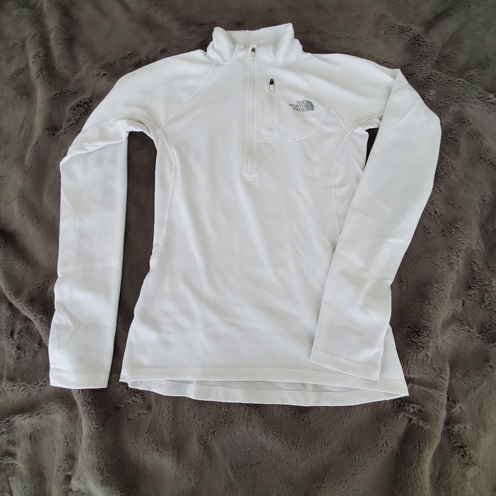 The North Face 1/4 zip Thumb Hole Longsleeve XS